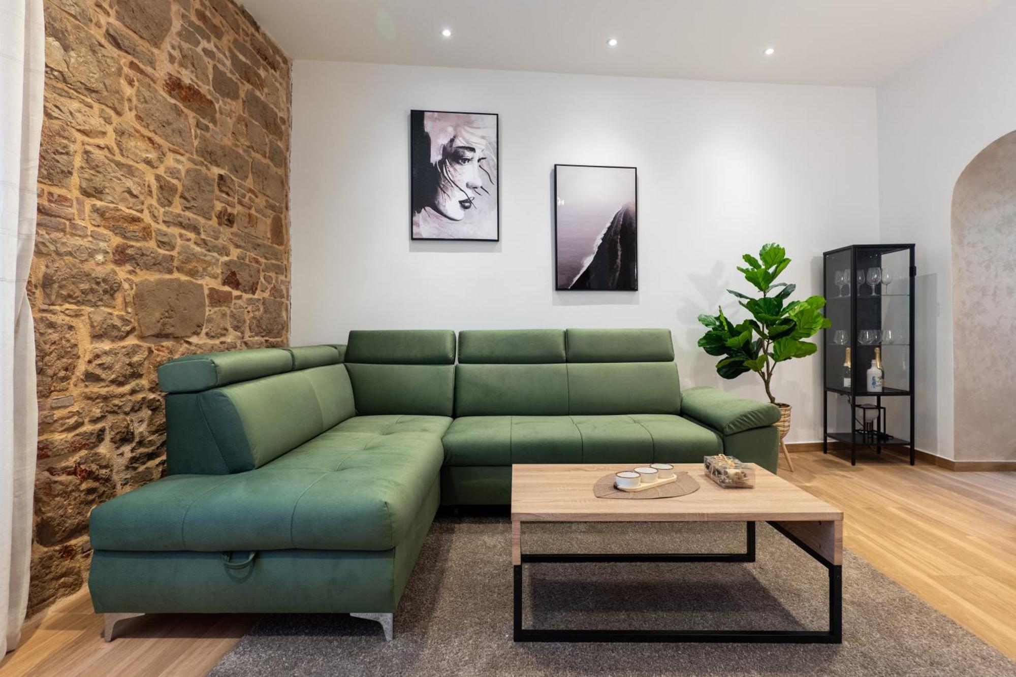 The Urban Nest By Belmont Realty *